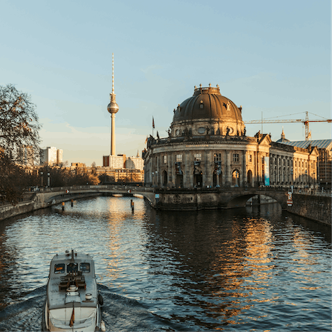 Go for a peaceful stroll along the Hohenzollern Canal, only thirteen minutes away on foot