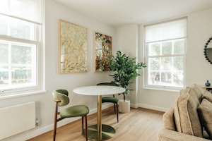 Belgravia Jewel image 5