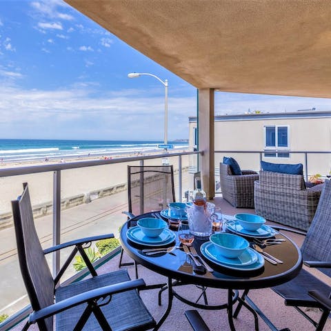 Enjoy a spot of al fresco dining with a breathtaking view of the ocean