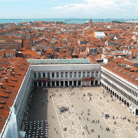 Stroll over to the Piazza San Marco – less than ten minutes' away