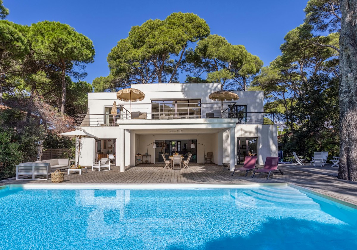 The Coastal Vista, Provence-Alpes-Côte d'Azur