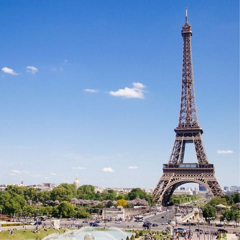 Jump in a taxi for ten minutes or take the twenty-five minute wander to the Eiffel Tower