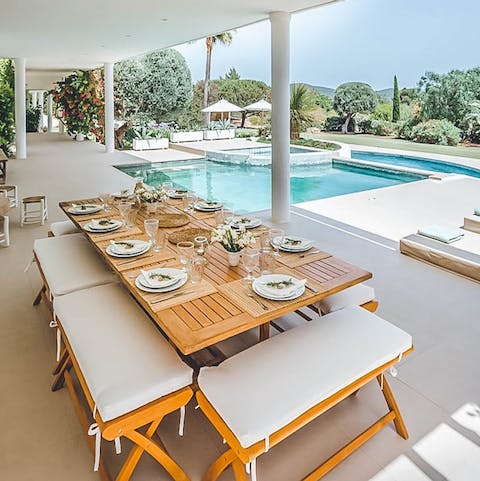 Gather around the alfresco dining area for a barbecue feast 