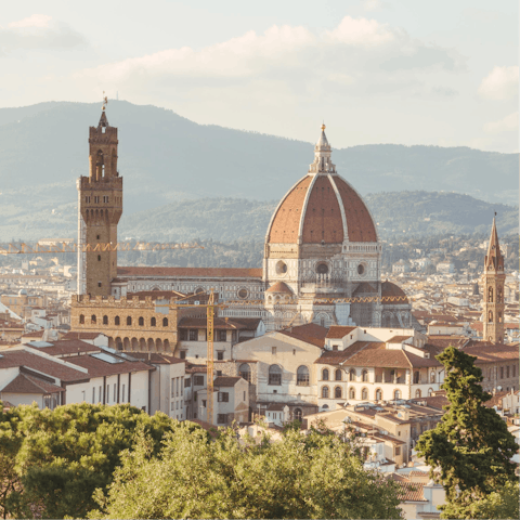 Explore the iconic sights of Florence from the heart of the city