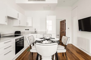 Kensington Wonder image 13