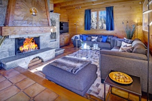 Bear's Den image 9
