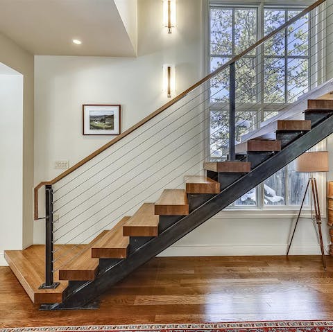 The wonderful modern staircase 