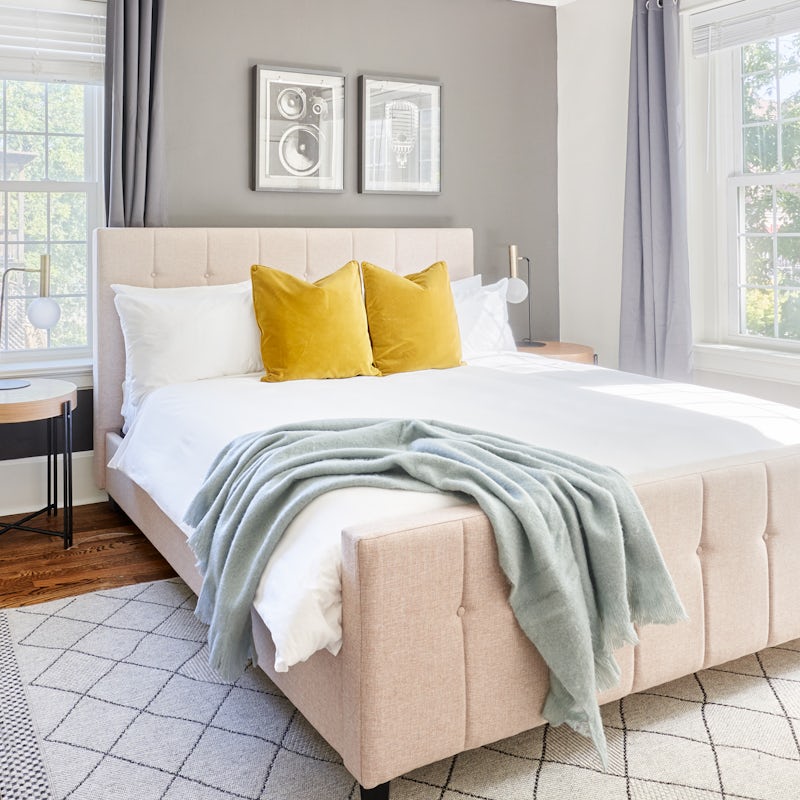 Snuggle up in the bed for a good night's sleep and wake up in the morning ready to explore Nashville