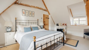 Thatched Roof Romance image 9
