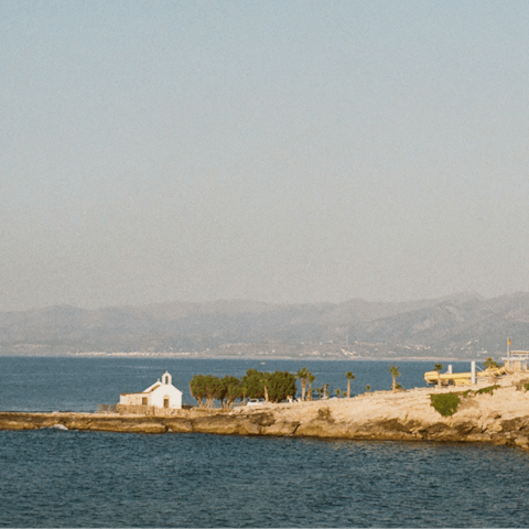 Explore the western coast of Crete – the nearest beach is a short stroll away