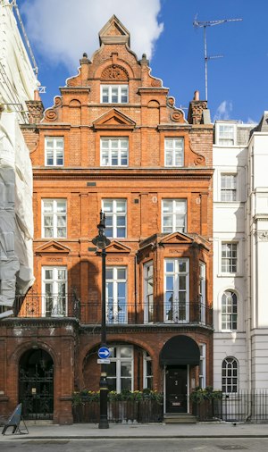 Royal Court image 2