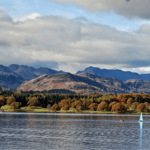 Explore the Lake District – Windermere is half an hour away