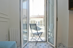 Cannes Charmer image 2