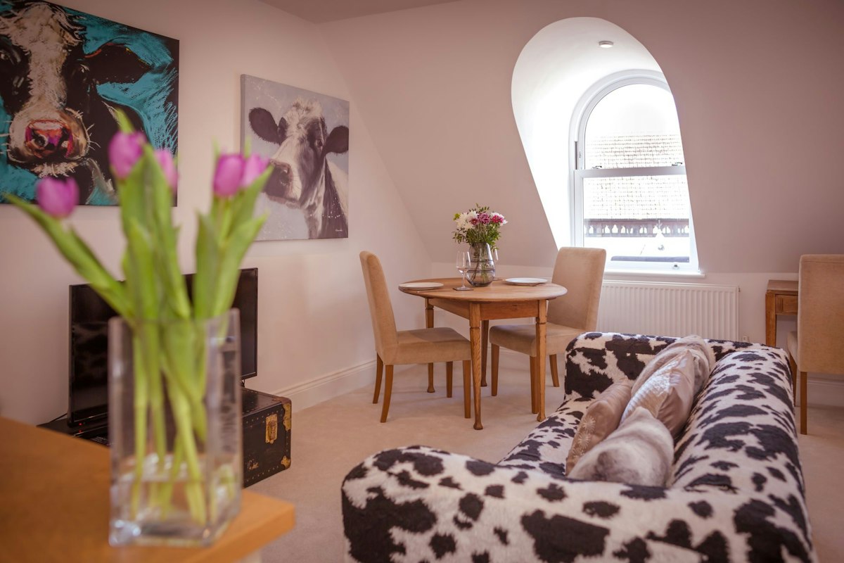 The Lofty Cow, South East