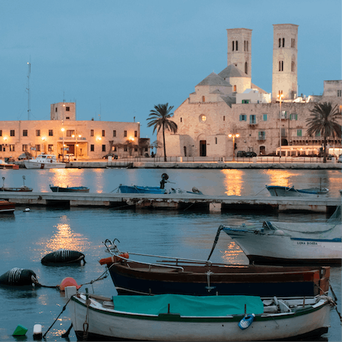 Stay right in the heart of the pretty medieval town of Molfetta