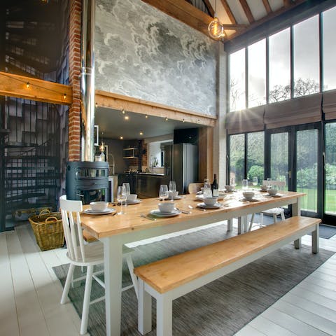 Host five-star family meals in the gorgeous dining room, using produce from the local farm shop