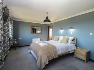 The Norfolk Beach House image 12
