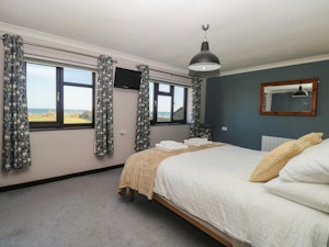 The Norfolk Beach House image 7