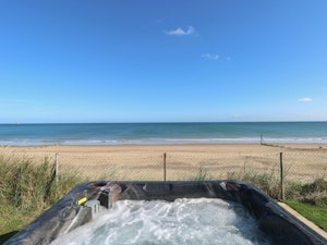 The Norfolk Beach House image 4