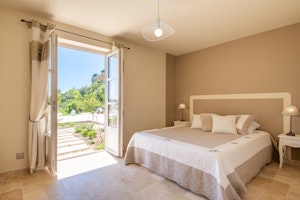 Pretty in Provence image 15
