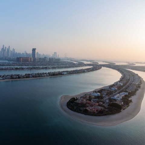 Explore the luxurious sights of the unique man-made Palm Jumeirah