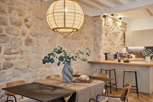Burlap & Stone image 5