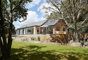Green Finger Lodge image 1