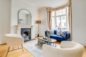 The Chelsea Bun image 6