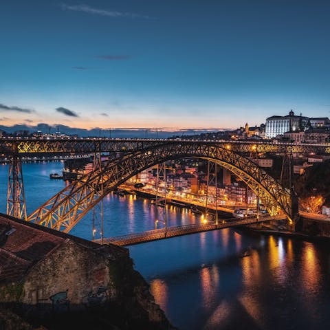 Stay in the heart of Porto, with the city at your fingertips