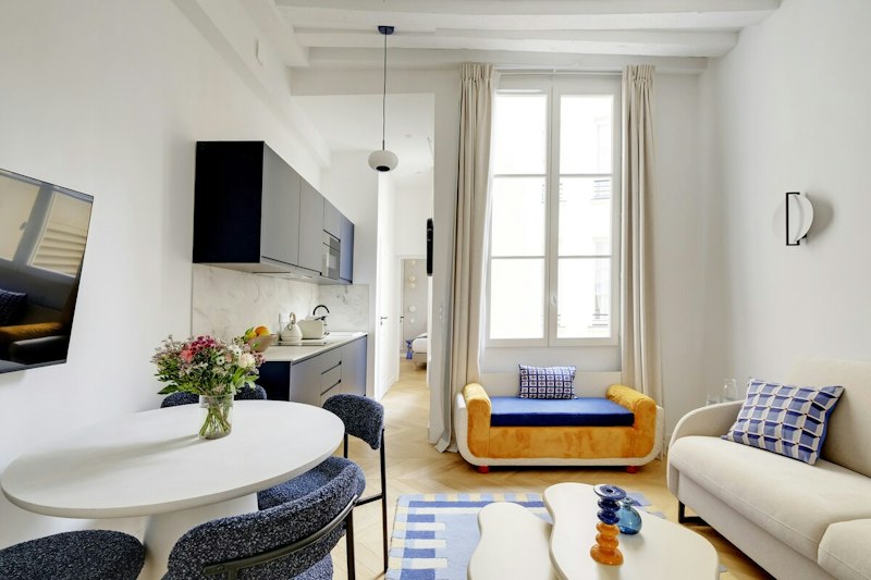 Le Marais Courtyard main image