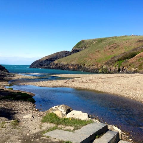 Make morning strolls to Ceibwr Bay part of your new routine, it's just fifteen minutes away