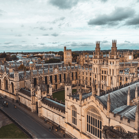 Hop in the car and be among the dreaming spires of Oxford in twenty-five minutes