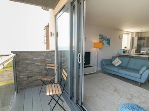 Southbourne Getaway image 13