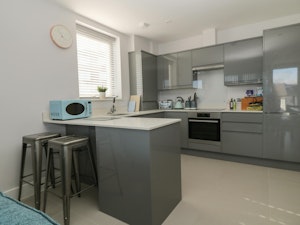 Southbourne Getaway image 6