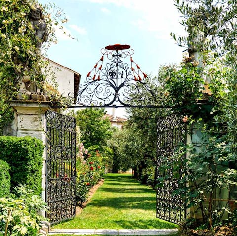 Get lost in the villa's extensive gardens