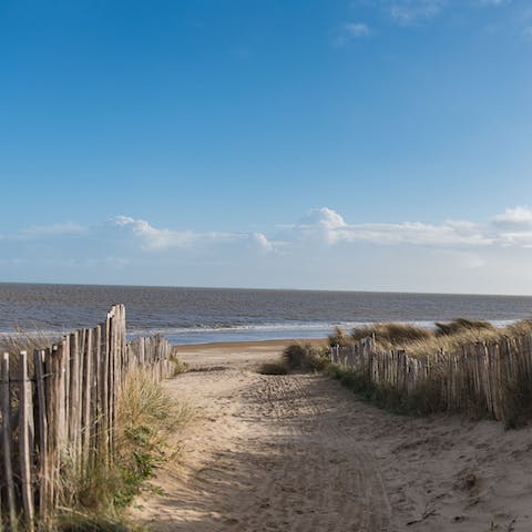 Escape to the quiet part of Greatstone beach, directly through the garden 