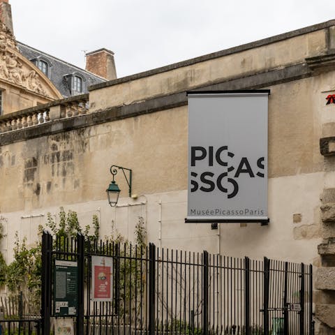 Walk less than a minute to reach the Picasso Museum