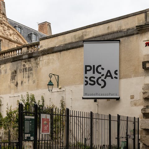 Walk less than a minute to reach the Picasso Museum