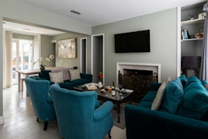 A Sweet Residence image 15