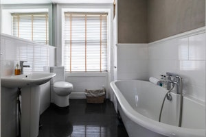 A Sweet Residence image 14