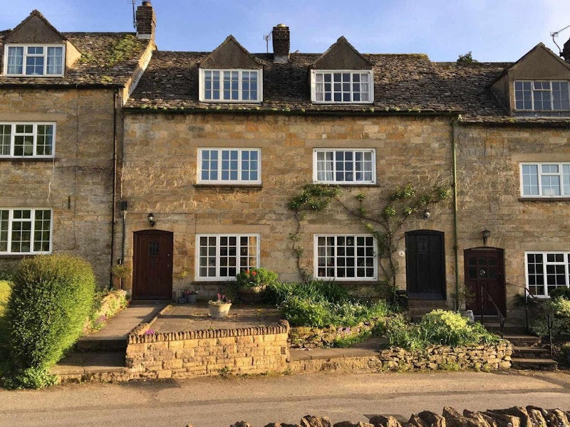Snowshill Style main image
