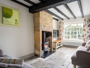 Snowshill Style image 6