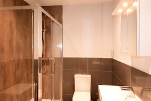 Regency Hideaway image 10