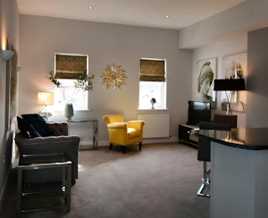 Regency Hideaway image 6