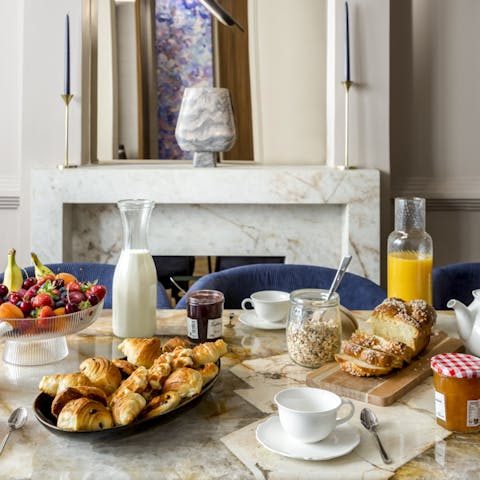 Tuck into a delicious breakfast and fuel up for sightseeing