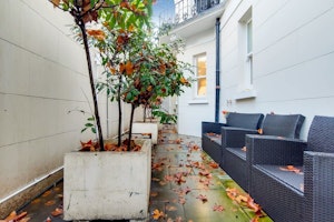 The Holland Park Haven image 8