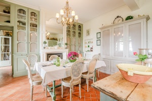 Orchard Bastide image 7