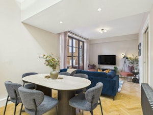 Silicon Heights image 6
