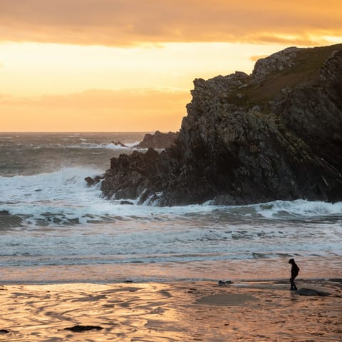 Explore beautiful Anglesey – it's a twenty-minute drive to the nearest beaches at Lligwy and Porth Trwyn