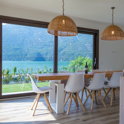 Serve up a delicious homemade Italian feast in this serene setting 